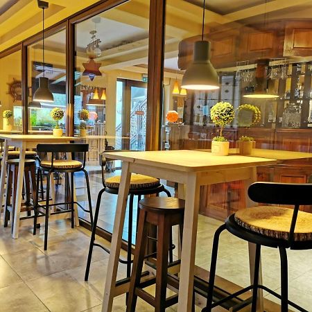 Carpatic Hotell Predeal Exteriör bild